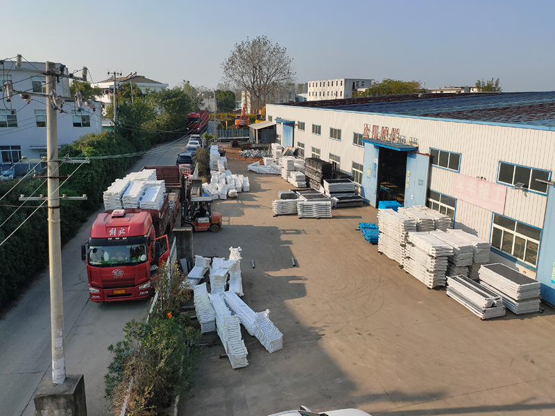 2024年11月4日鋅鋼飄窗欄桿裝車發(fā)貨！