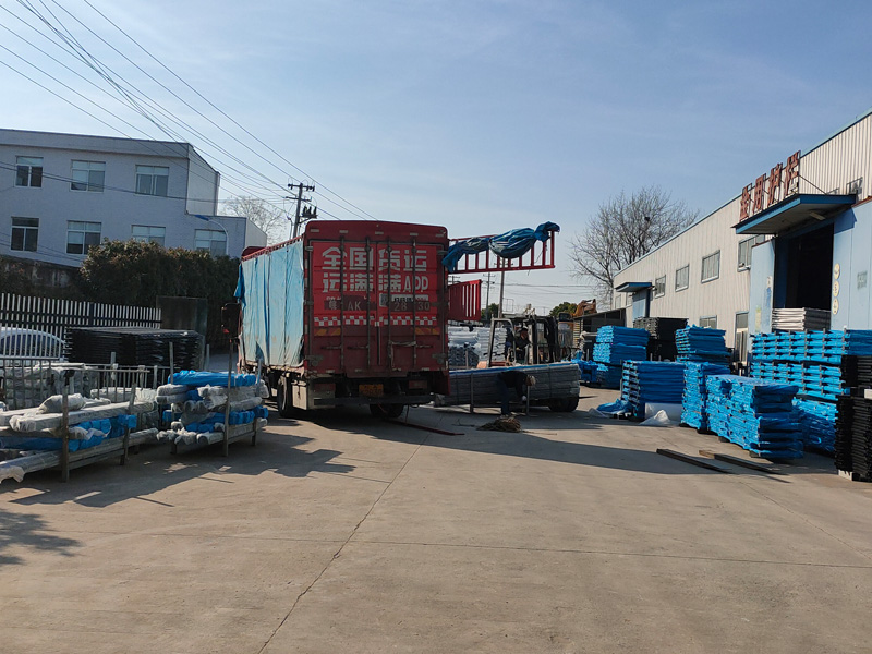 2025年3月17日鋅鋼組裝欄桿裝車發(fā)貨！