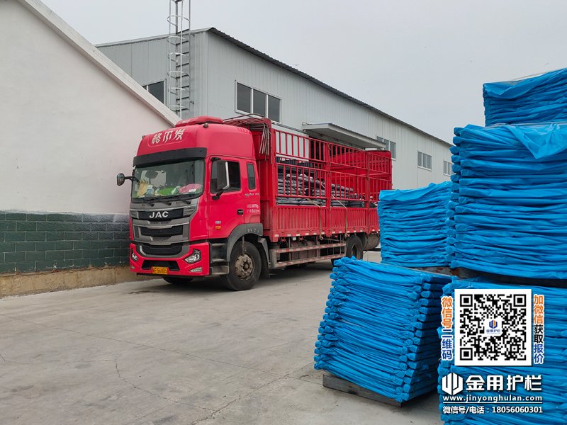 2025年8月9日鋅鋼陽(yáng)臺(tái)護(hù)欄裝車(chē)發(fā)貨！